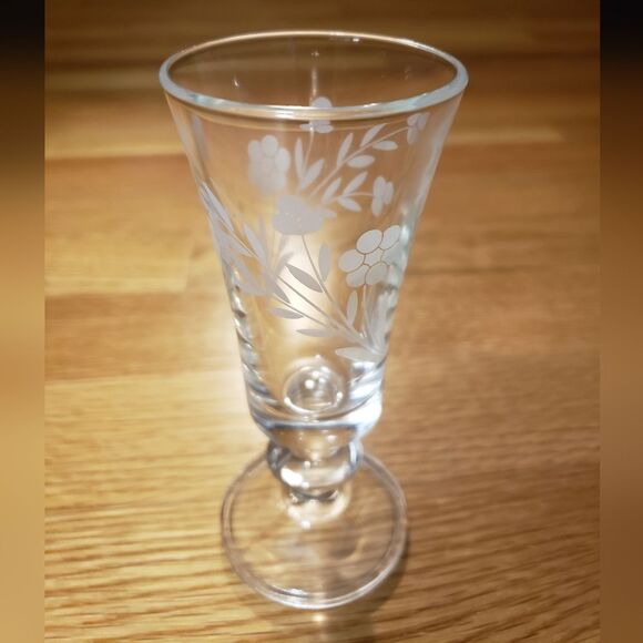 Wine Tasting Glasses, 3oz, Frosted Flowers - Picture 2 of 7